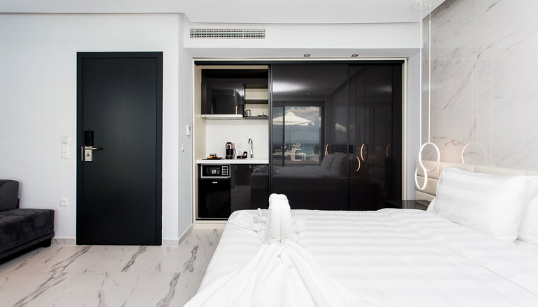 Crystal Villas and Suites - Πολύχρονο, Χαλκιδική