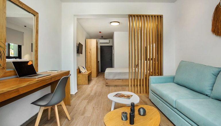 AlexMare Suites