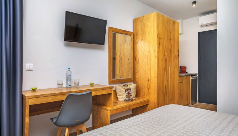 AlexMare Suites