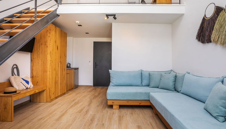 AlexMare Suites
