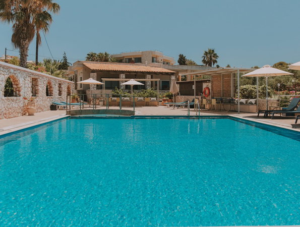 Creta Vitalis - Καλαθάς, Χανιά
