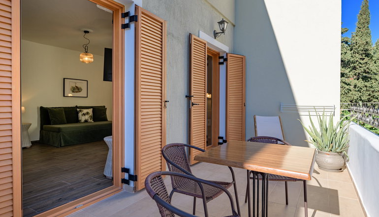La Signora Hotel - Λουρδάτα, Κεφαλονιά