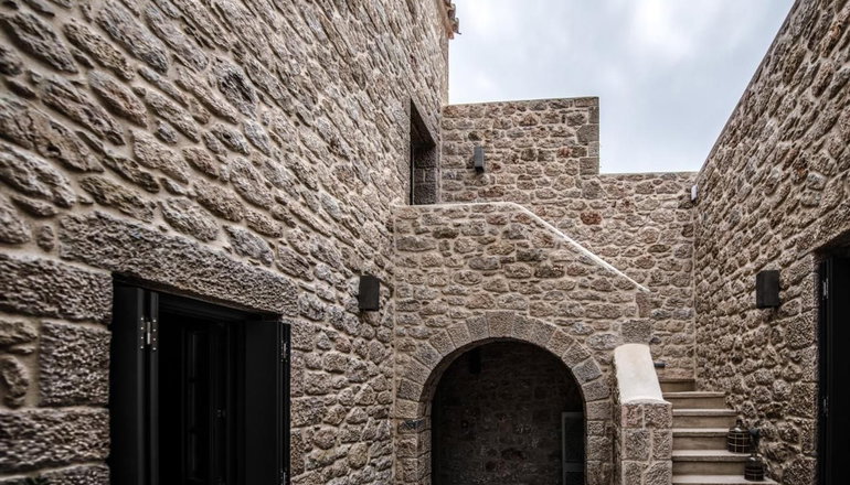 Korona Boutique Hotel - Οίτυλο, Μάνη