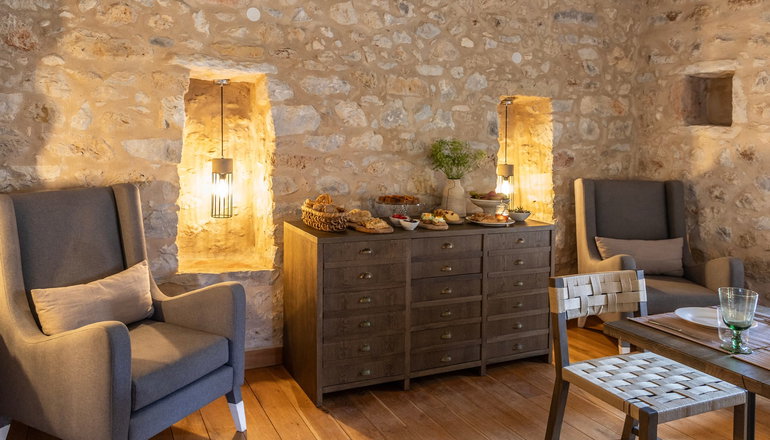 Korona Boutique Hotel - Οίτυλο, Μάνη