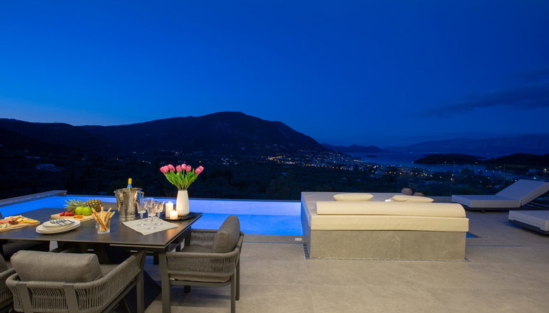 Pothos | Afroditi Villas Collection