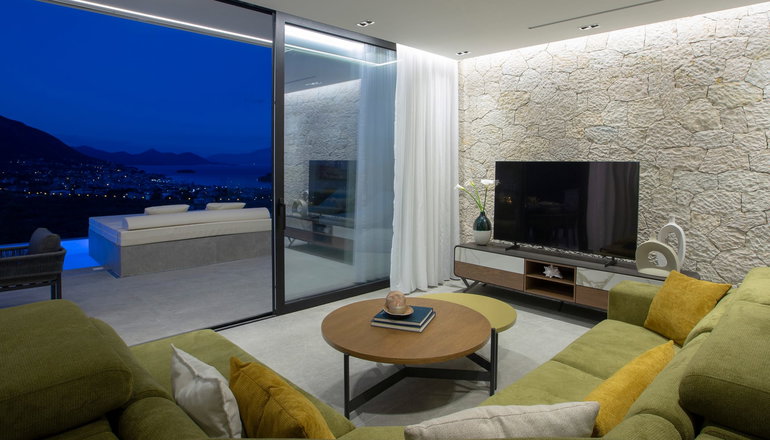 Pothos | Afroditi Villas Collection