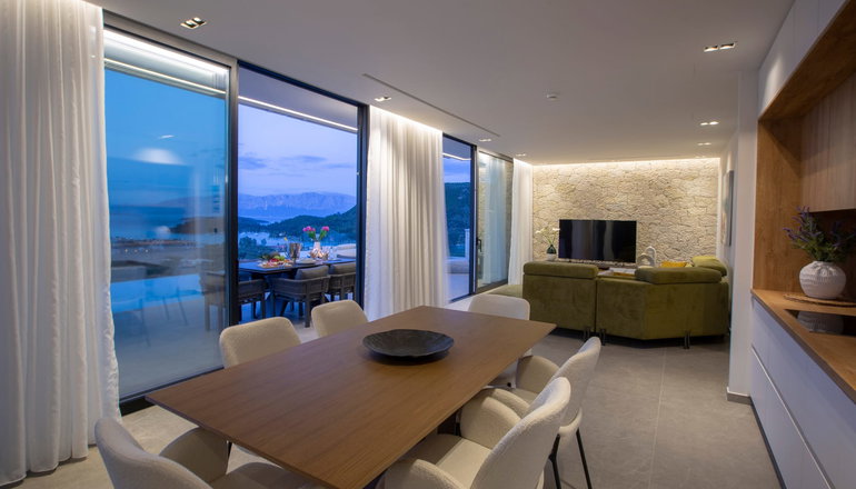 Pothos | Afroditi Villas Collection