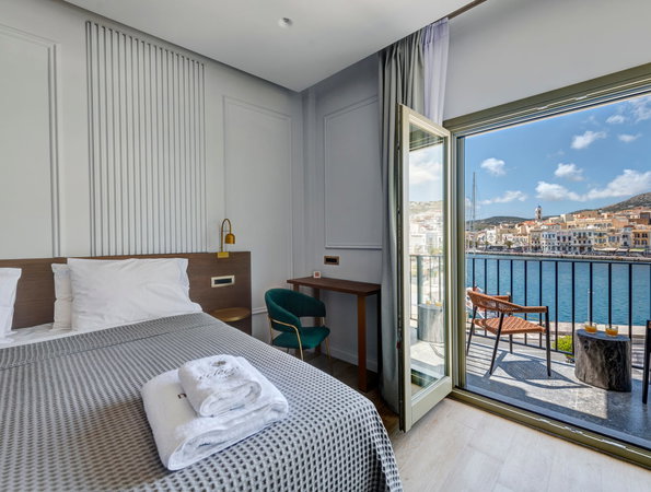 Eclectic Syros