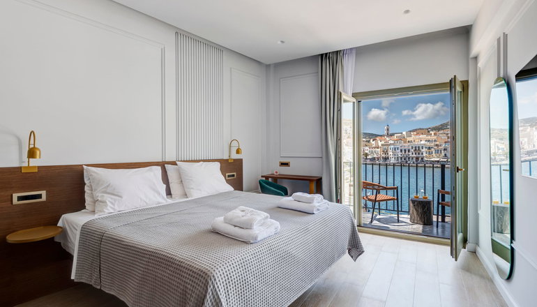 Eclectic Syros