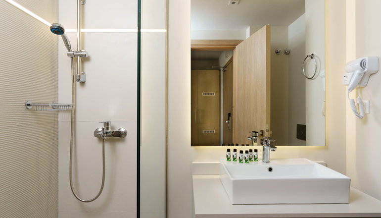 4* Gallery Central Piraeus Port - Πειραιάς, Αττική