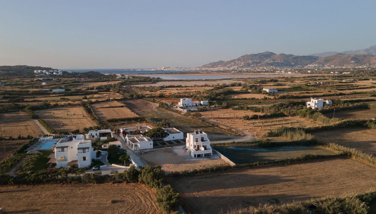 Esperos Premium Suites - Αγία Άννα, Νάξος