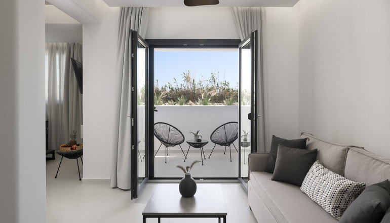 Esperos Premium Suites - Αγία Άννα, Νάξος