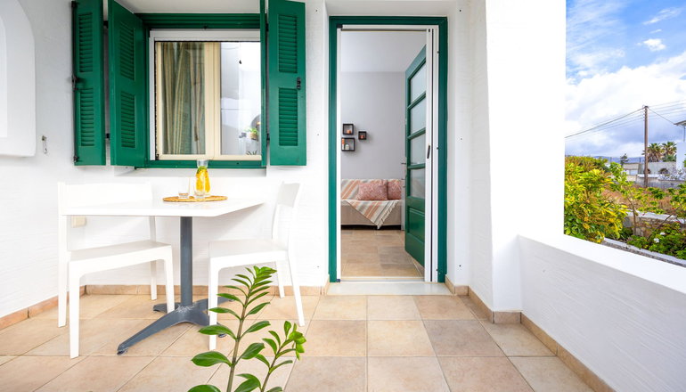Sahara Beach Apartments - Καστράκι, Νάξος