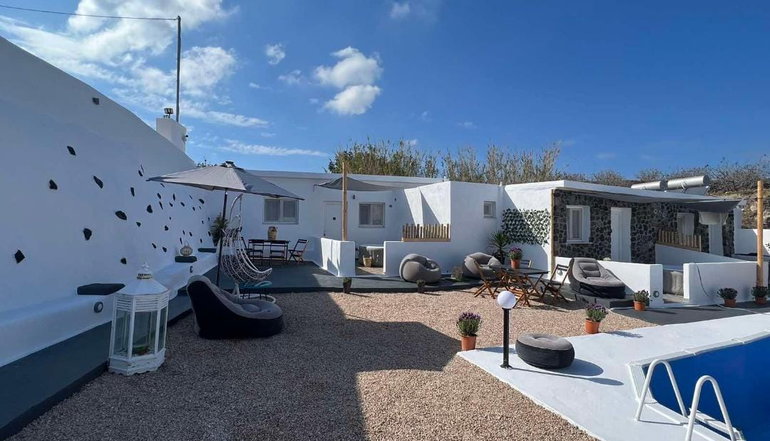 Village Anto - Φηρά, Σαντορίνη