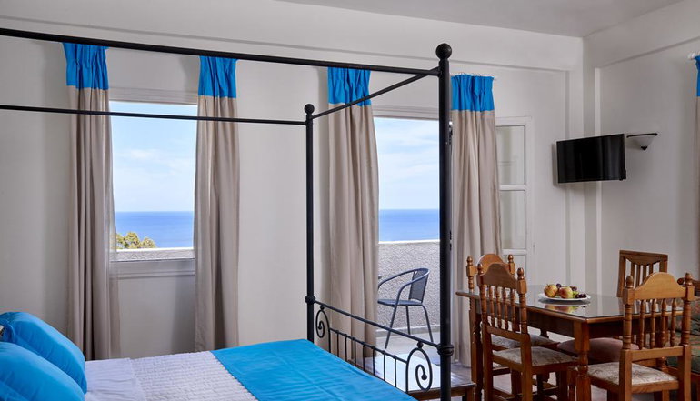 Terra Blue Santorini - Καμάρι, Σαντορίνη