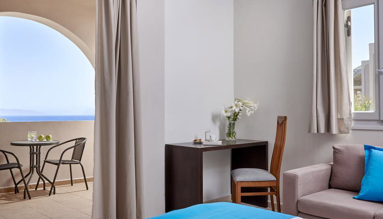 Terra Blue Santorini - Καμάρι, Σαντορίνη