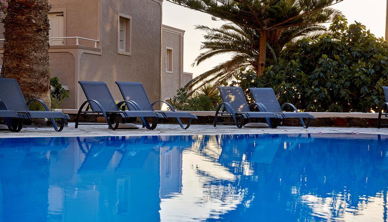 Terra Blue Santorini - Καμάρι, Σαντορίνη