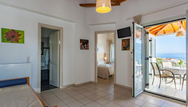 Thea Home Hotel by Booking Kottas