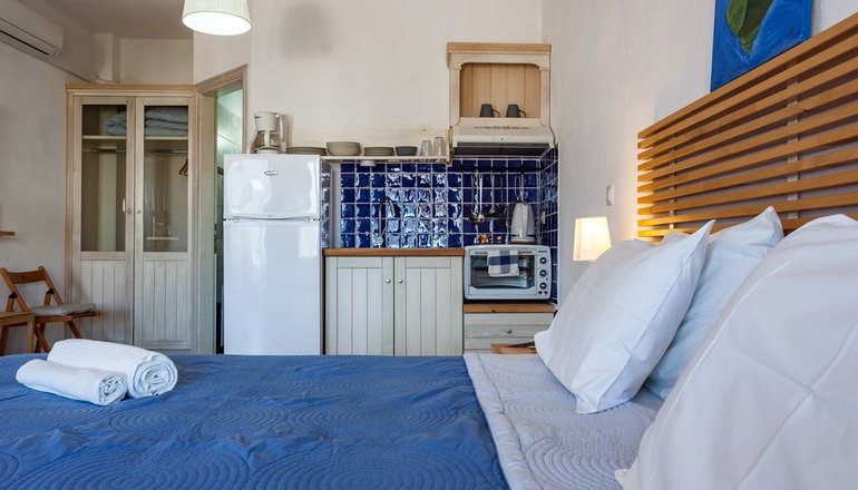 Thea Home Hotel by Booking Kottas