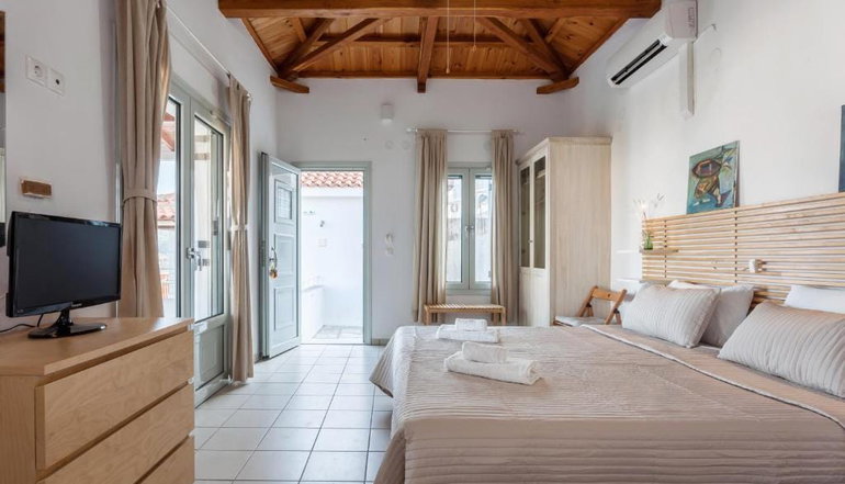 Thea Home Hotel by Booking Kottas