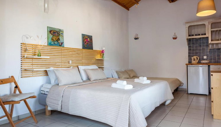 Thea Home Hotel by Booking Kottas