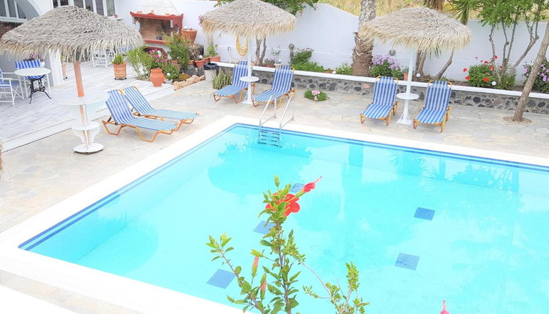 Ira Apartments - Καμάρι, Σαντορίνη