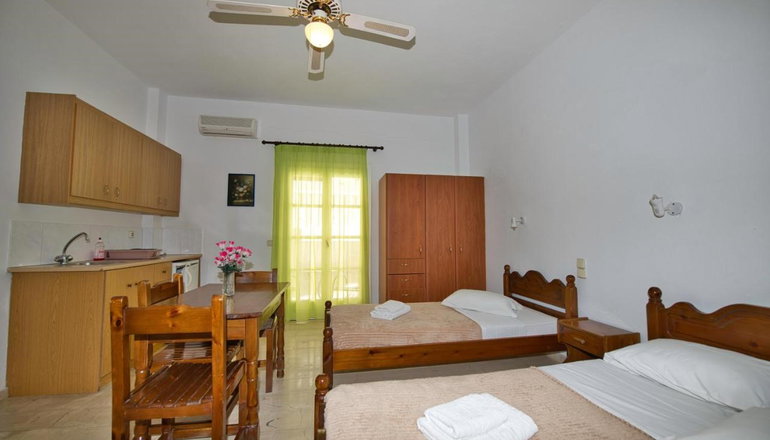 Ira Apartments - Καμάρι, Σαντορίνη