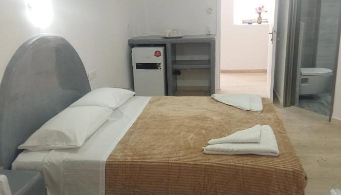 Ira Apartments - Καμάρι, Σαντορίνη