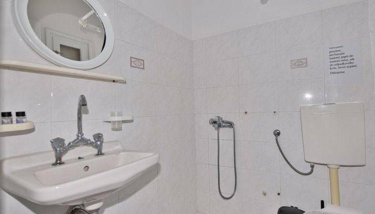 Ira Apartments - Καμάρι, Σαντορίνη