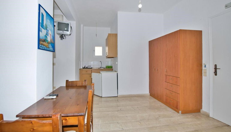 Ira Apartments - Καμάρι, Σαντορίνη