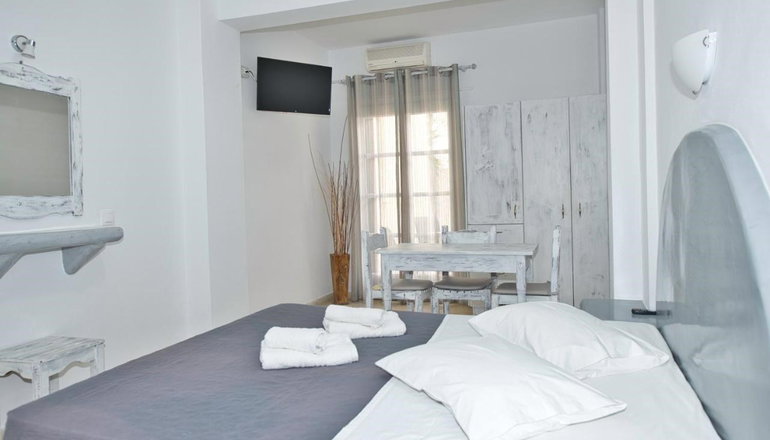 Ira Apartments - Καμάρι, Σαντορίνη