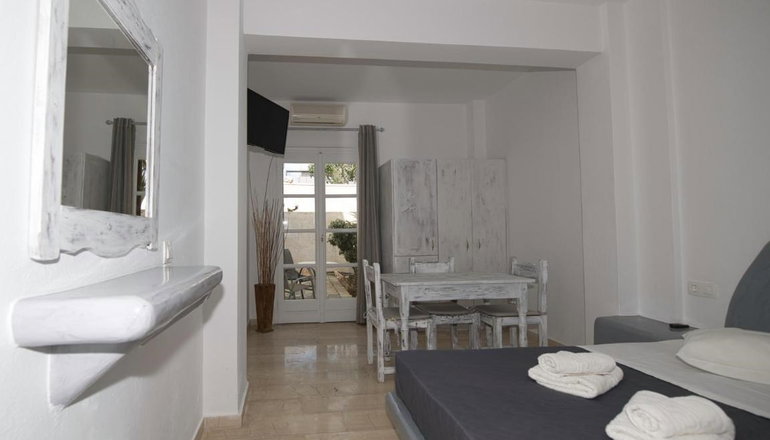Ira Apartments - Καμάρι, Σαντορίνη