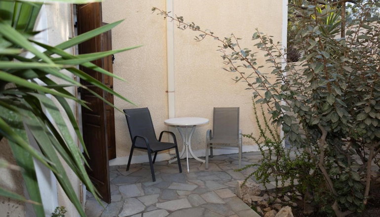 Ira Apartments - Καμάρι, Σαντορίνη