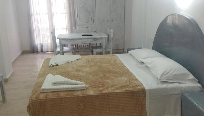 Ira Apartments - Καμάρι, Σαντορίνη