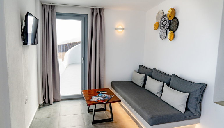 Oyster Luxury Suites - Ημεροβίγλι, Σαντορίνη