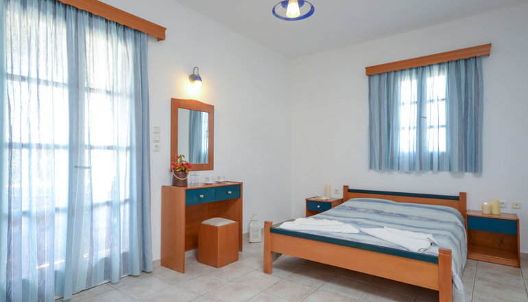 Hotel Three Lakes - Άγιος Προκόπιος, Νάξος