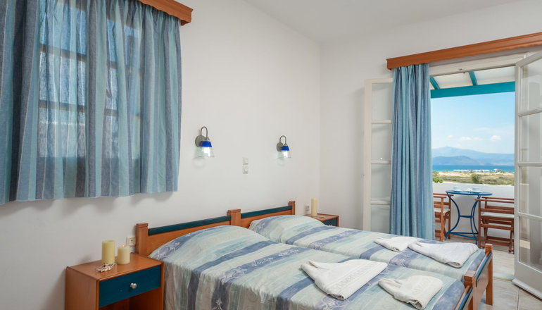 Hotel Three Lakes - Άγιος Προκόπιος, Νάξος