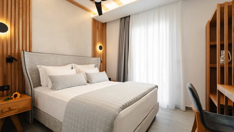 Phaistos Suites - Άγιος Προκόπιος, Νάξος