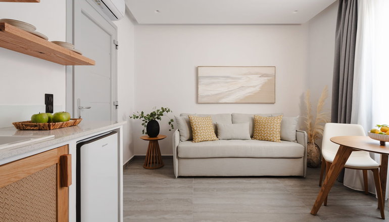 Phaistos Suites - Άγιος Προκόπιος, Νάξος