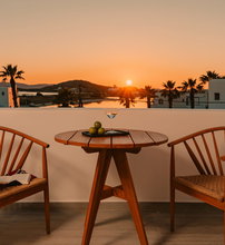Phaistos Suites - Άγιος Προκόπιος, Νάξος