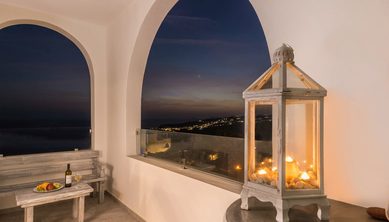 Aspronisi Luxury Villa - Μεγαλοχώρι, Σαντορίνη