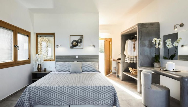 Alyvia Suites - Φοινικιά, Σαντορίνη