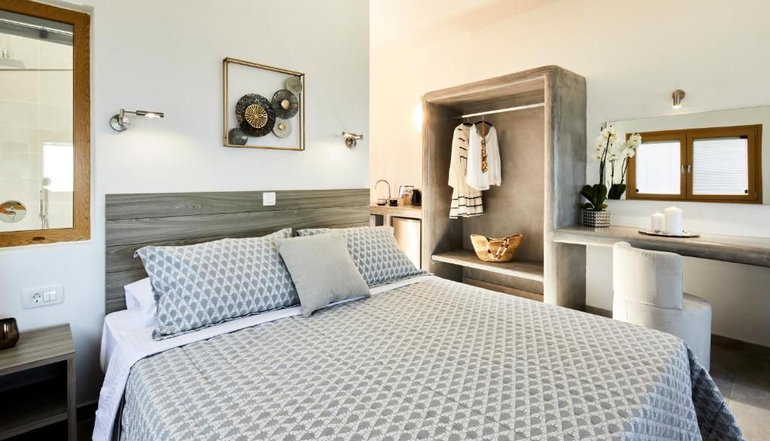 Alyvia Suites - Φοινικιά, Σαντορίνη
