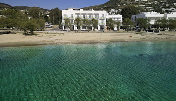 Play Paros a member of Brown Hotels - Παροικιά, Πάρος