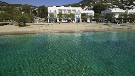 Play Paros a member of Brown Hotels - Παροικιά, Πάρος