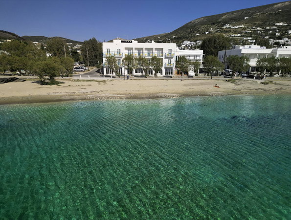 Play Paros a member of Brown Hotels - Παροικιά, Πάρος