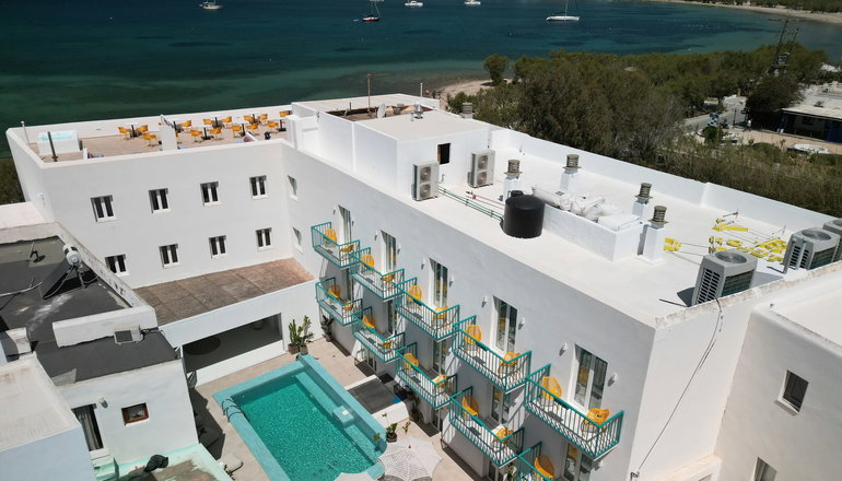 Play Paros a member of Brown Hotels - Παροικιά, Πάρος