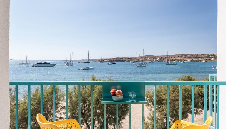 Play Paros a member of Brown Hotels - Παροικιά, Πάρος