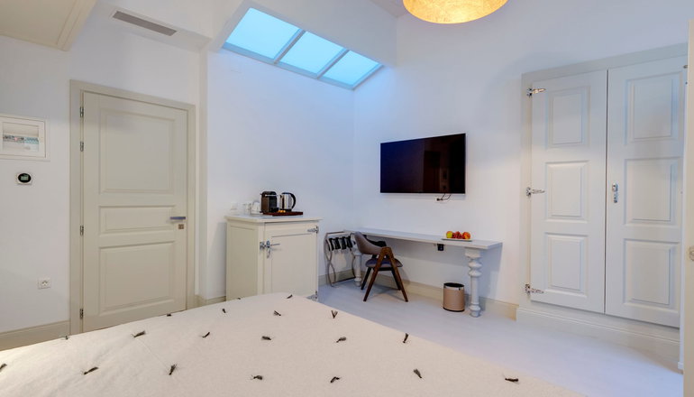 Skylight Suites