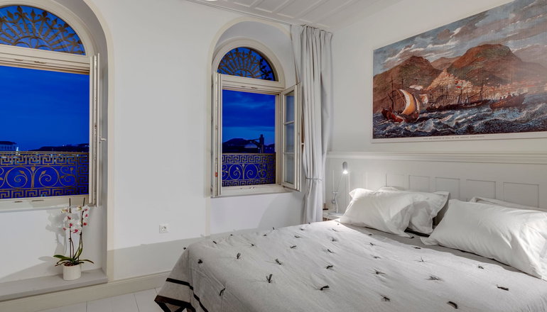 Skylight Suites